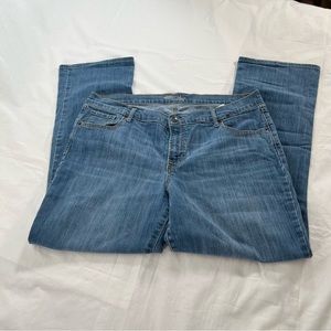 EUC Women's Old Navy Flirt Jeans Size 16 Regular Medium Blue